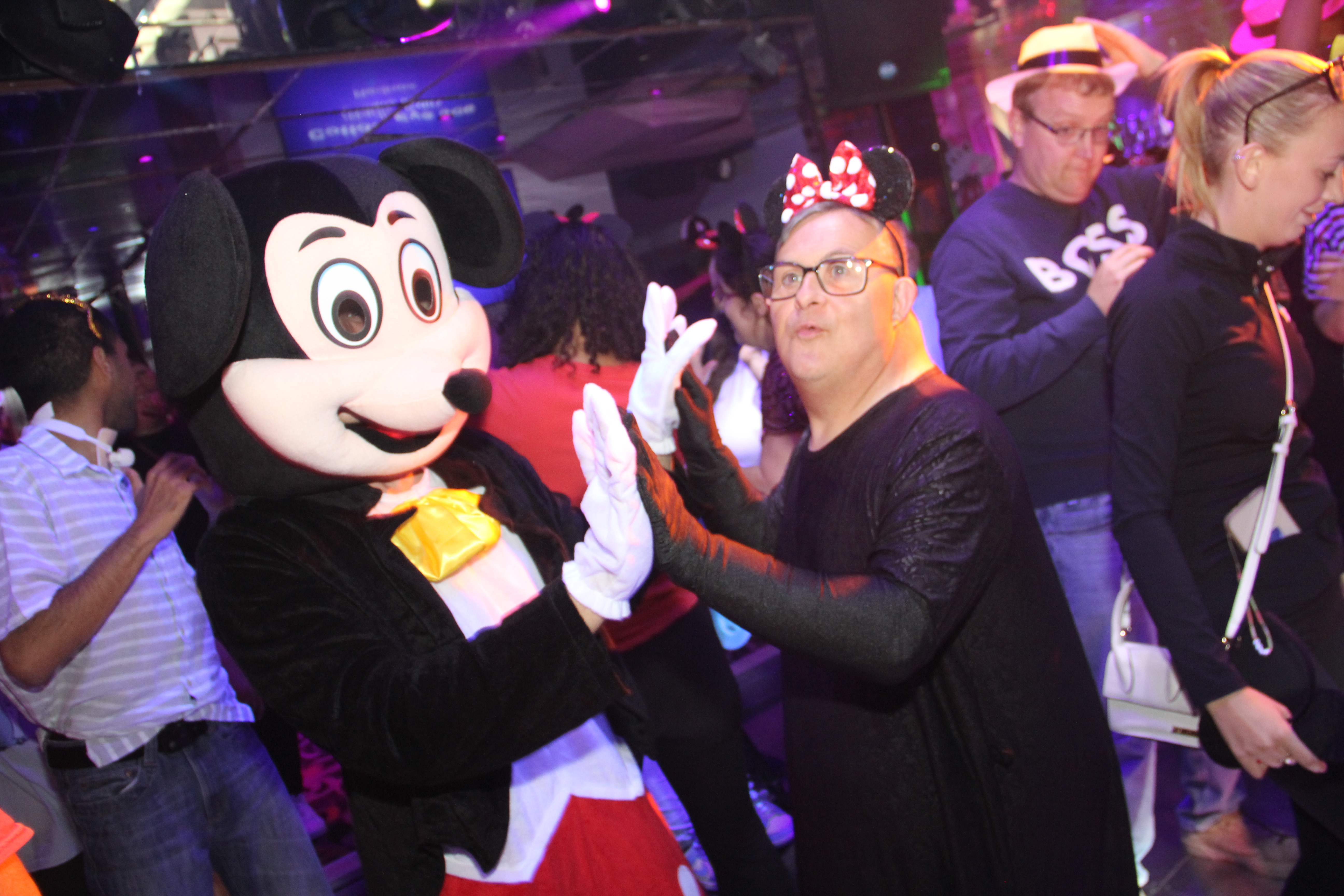 Sen Night Photos at Acapulco Easter / Easter Party