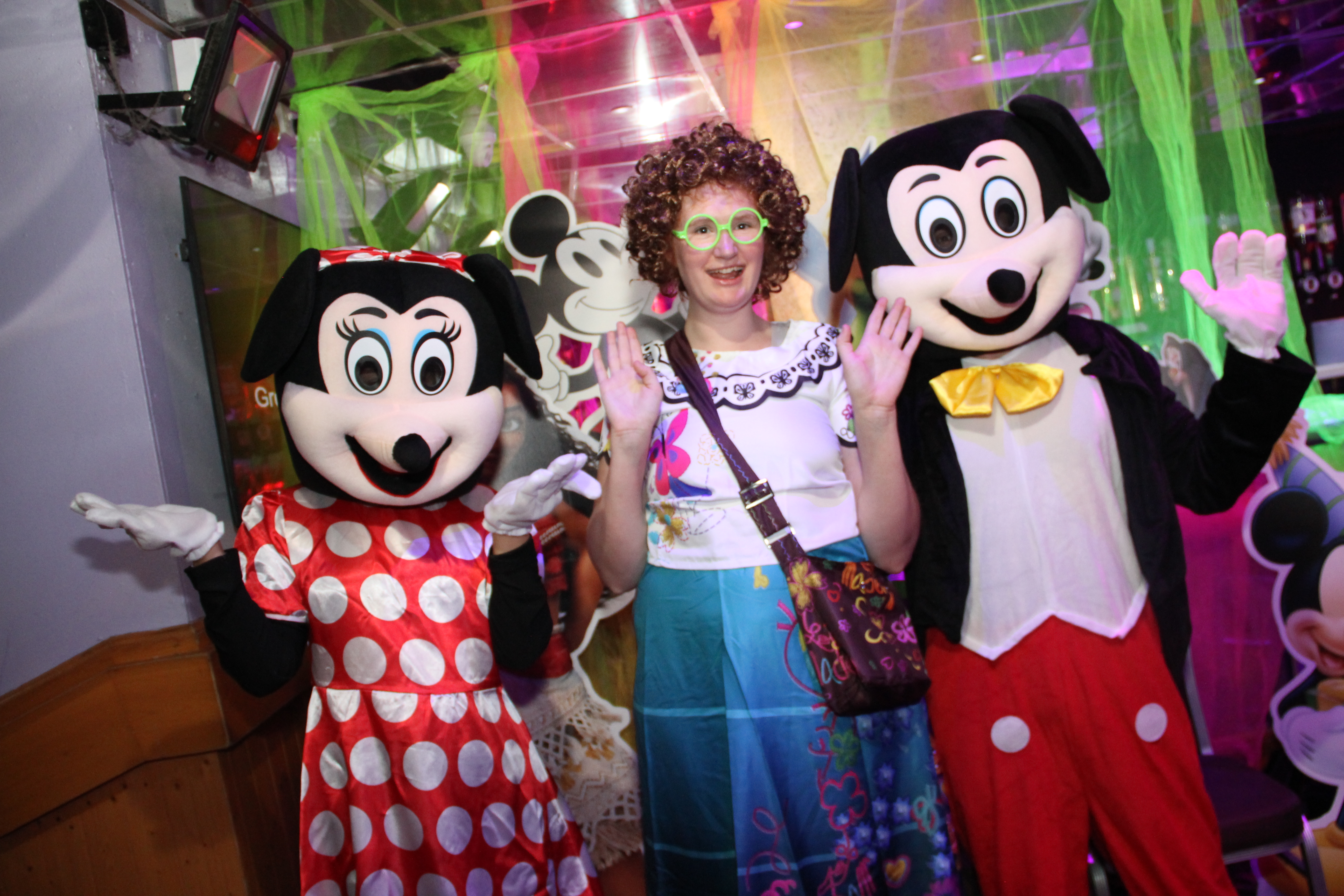 Sen Night Photos at Acapulco Easter / Easter Party