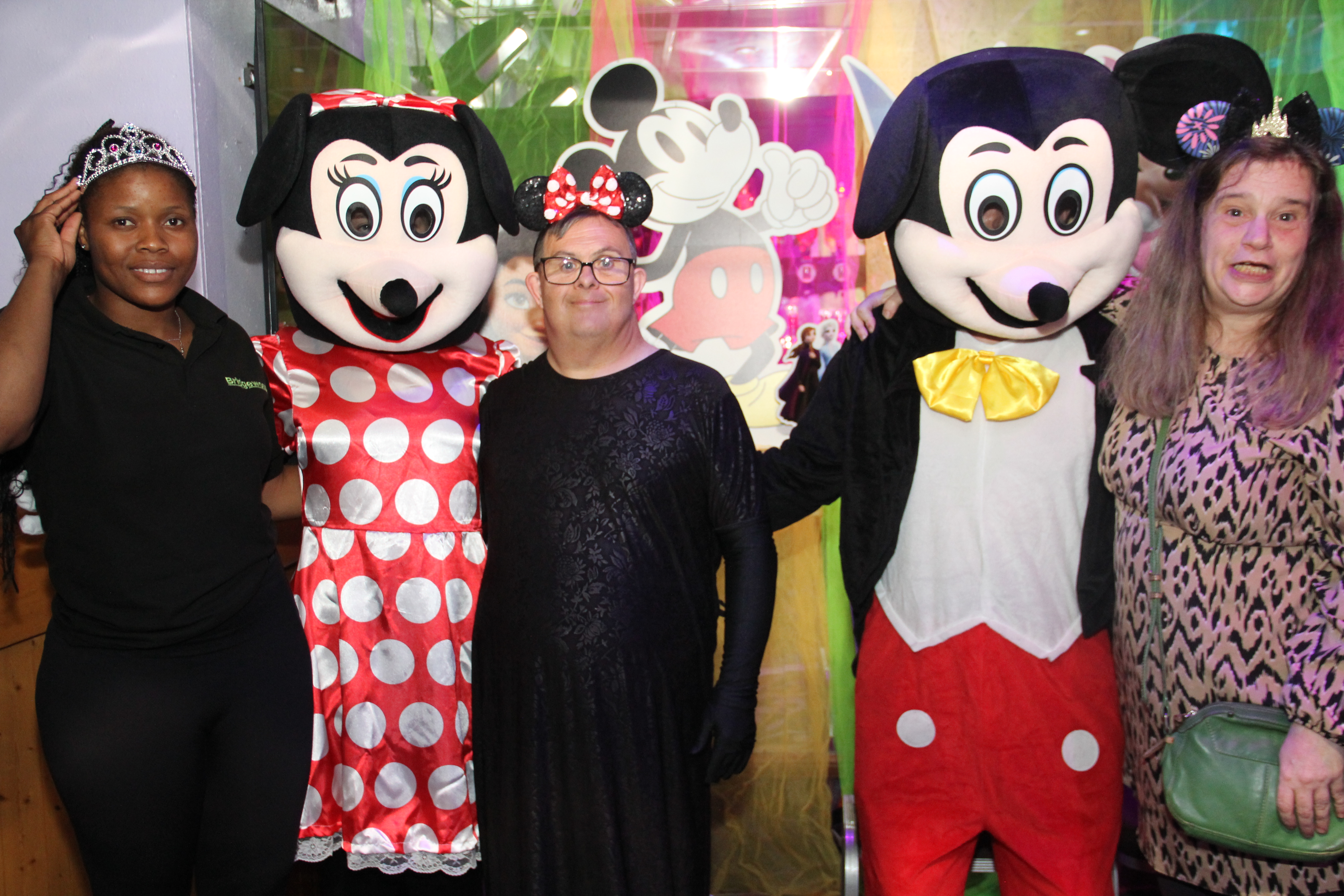 Sen Night Photos at Acapulco Easter / Easter Party
