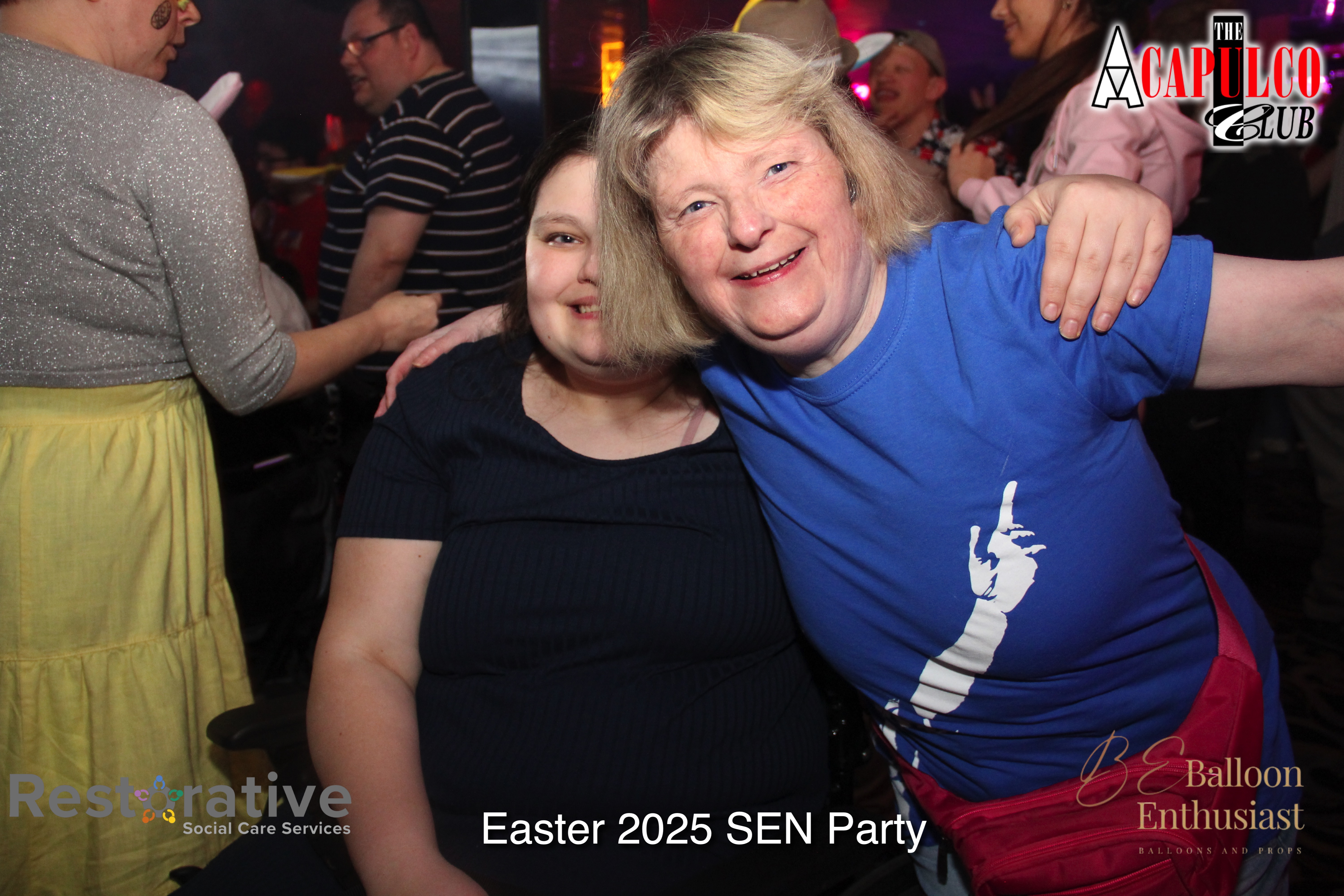 Sen Night Photos at Acapulco Easter / Easter Party