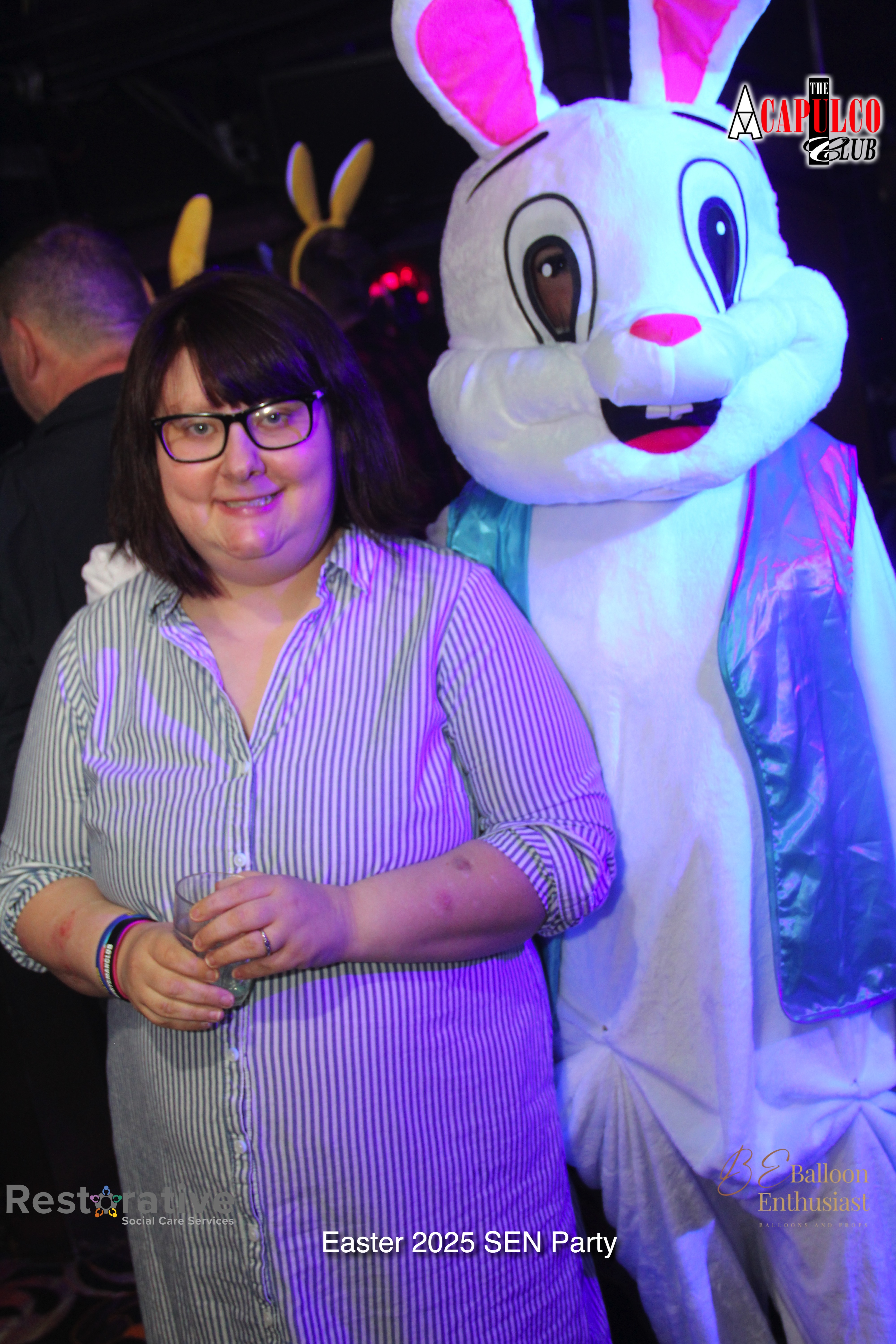 Sen Night Photos at Acapulco Easter / Easter Party