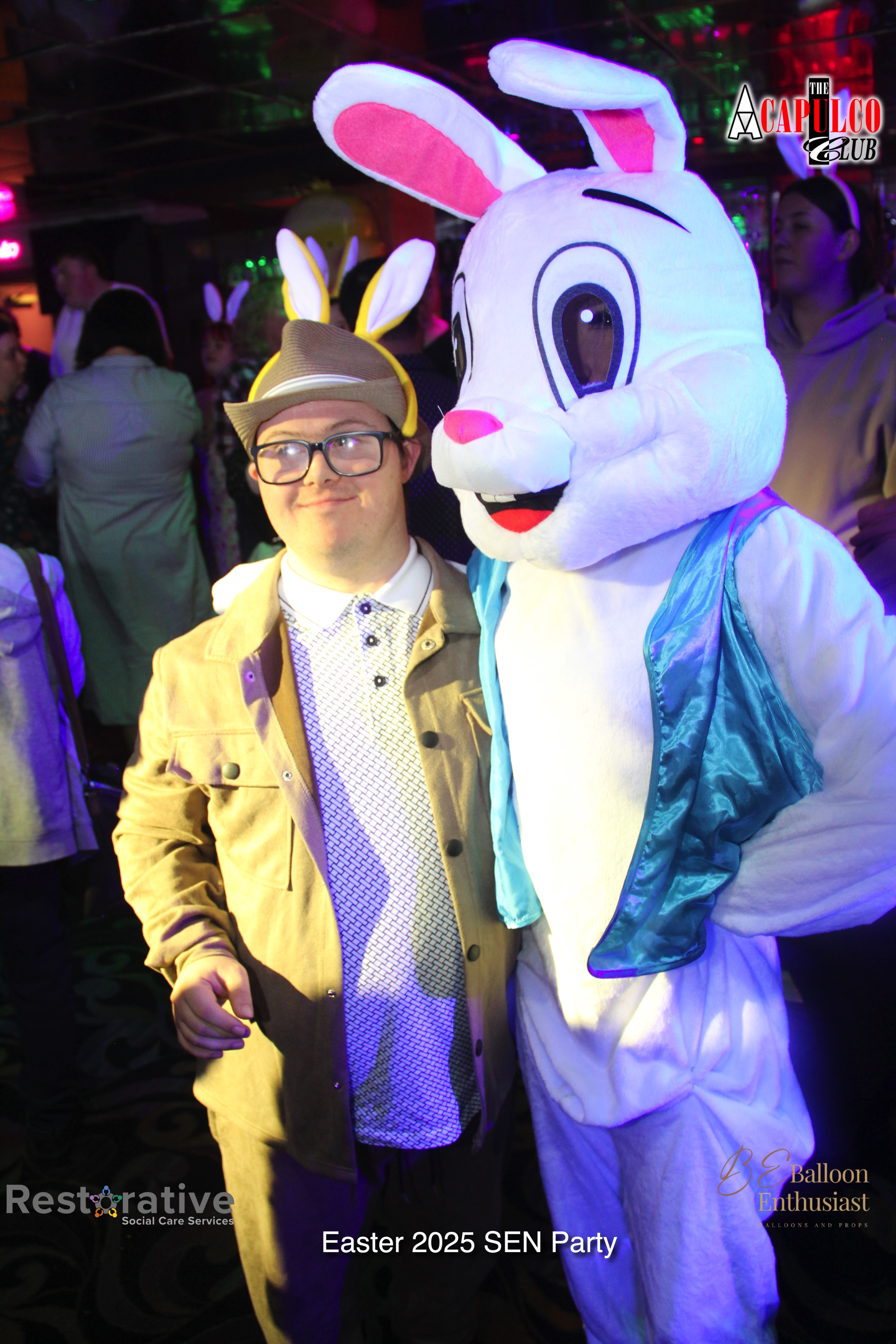 Sen Night Photos at Acapulco Easter / Easter Party