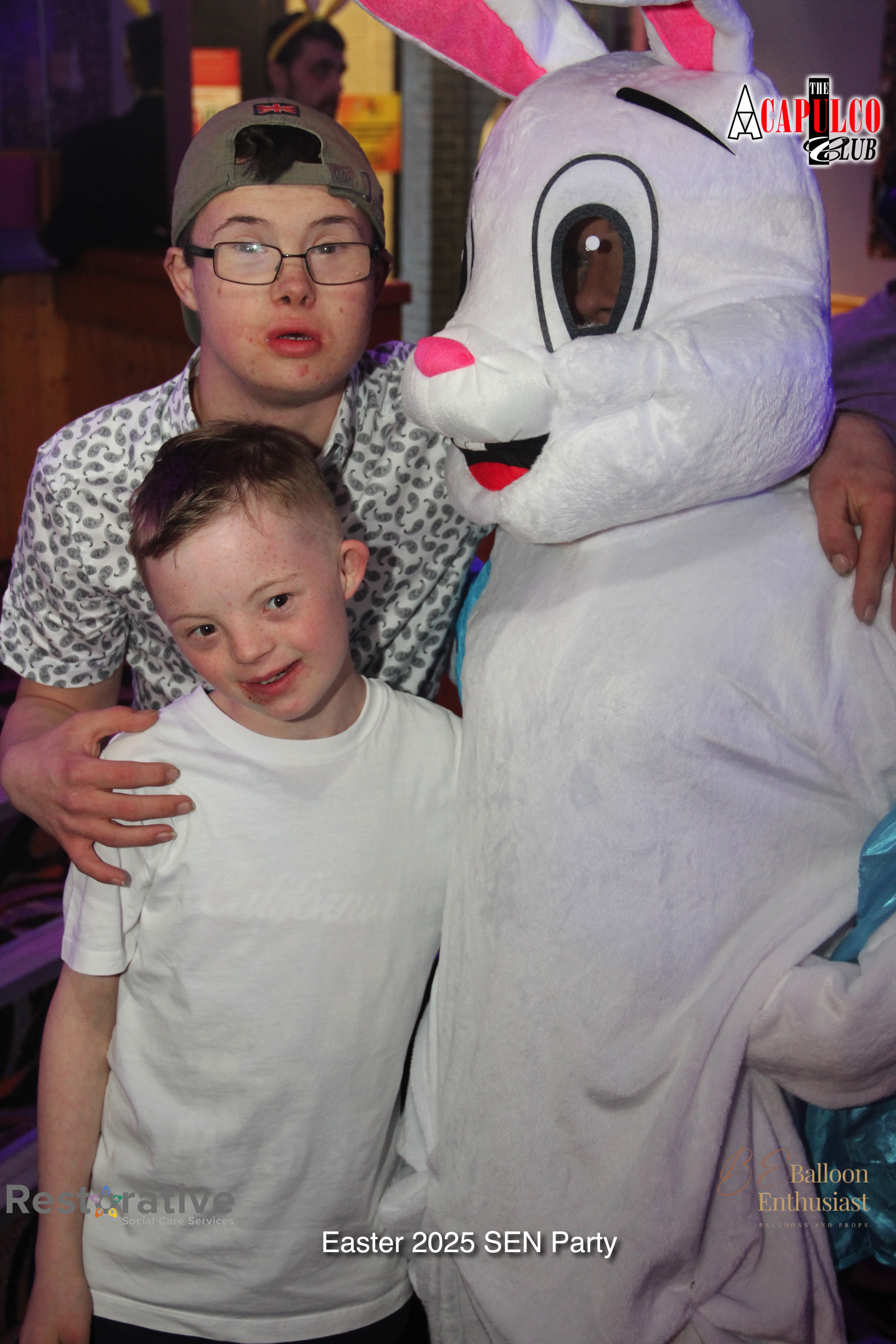 Sen Night Photos at Acapulco Easter / Easter Party