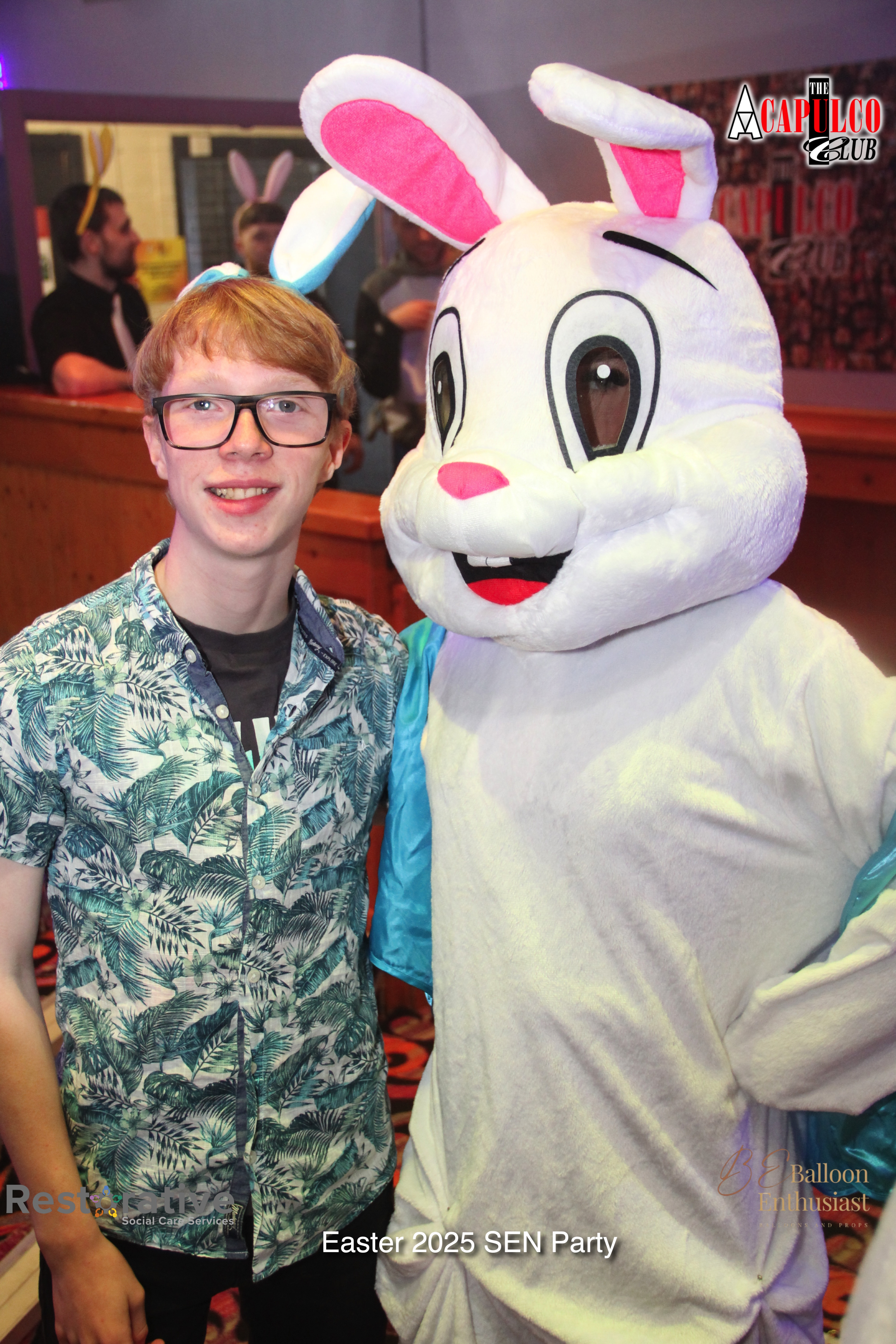 Sen Night Photos at Acapulco Easter / Easter Party