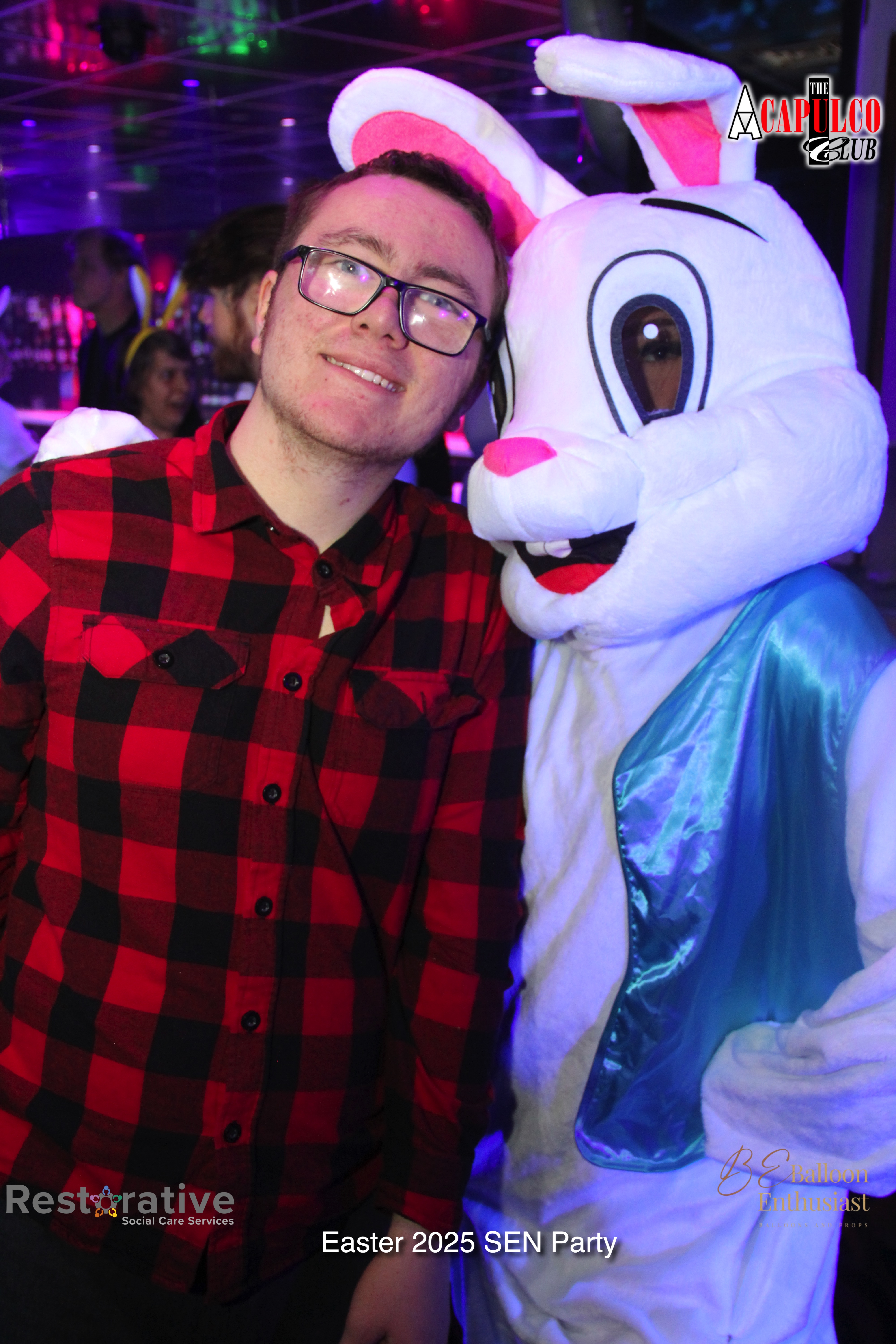Sen Night Photos at Acapulco Easter / Easter Party