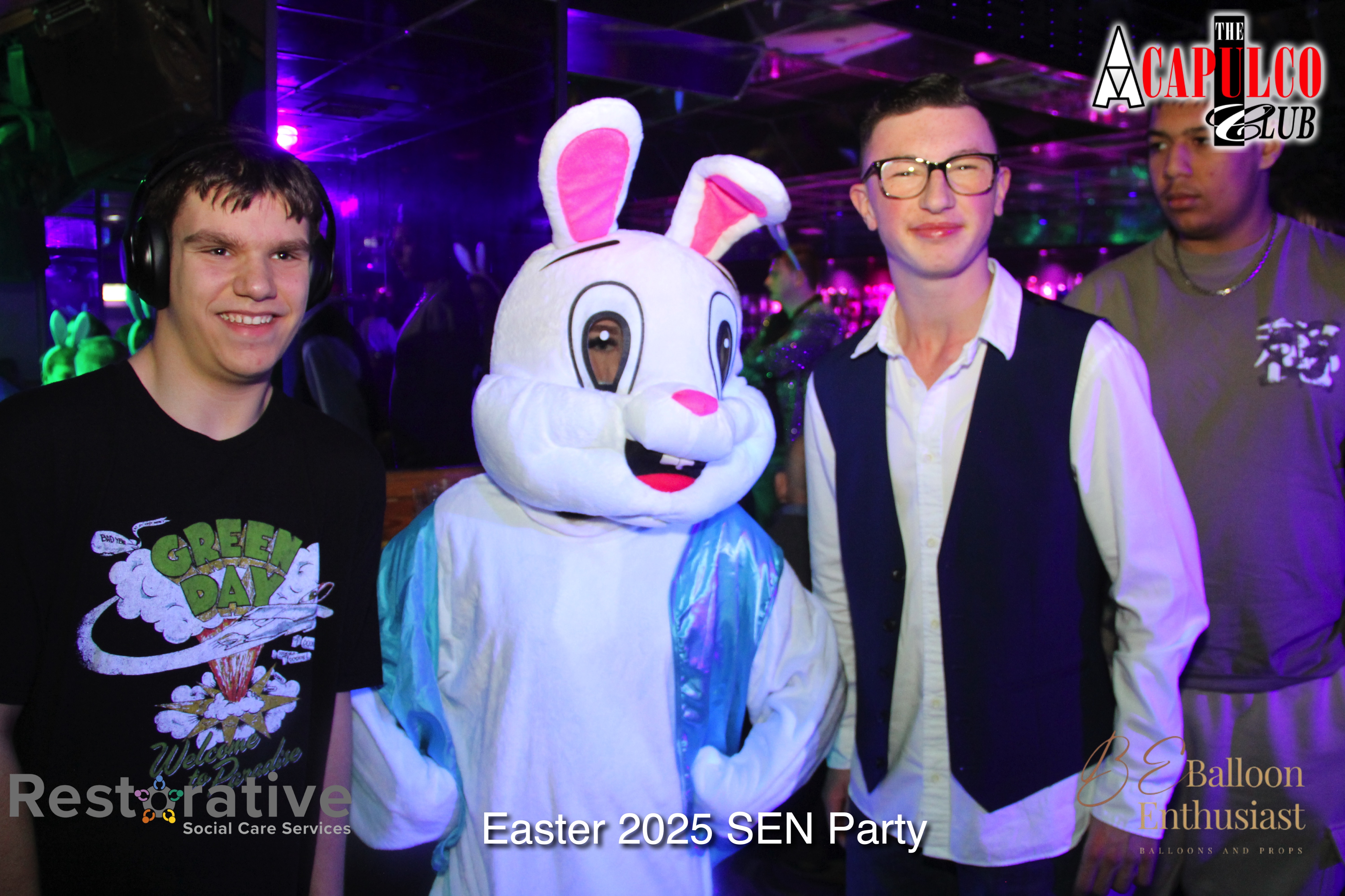 Sen Night Photos at Acapulco Easter / Easter Party