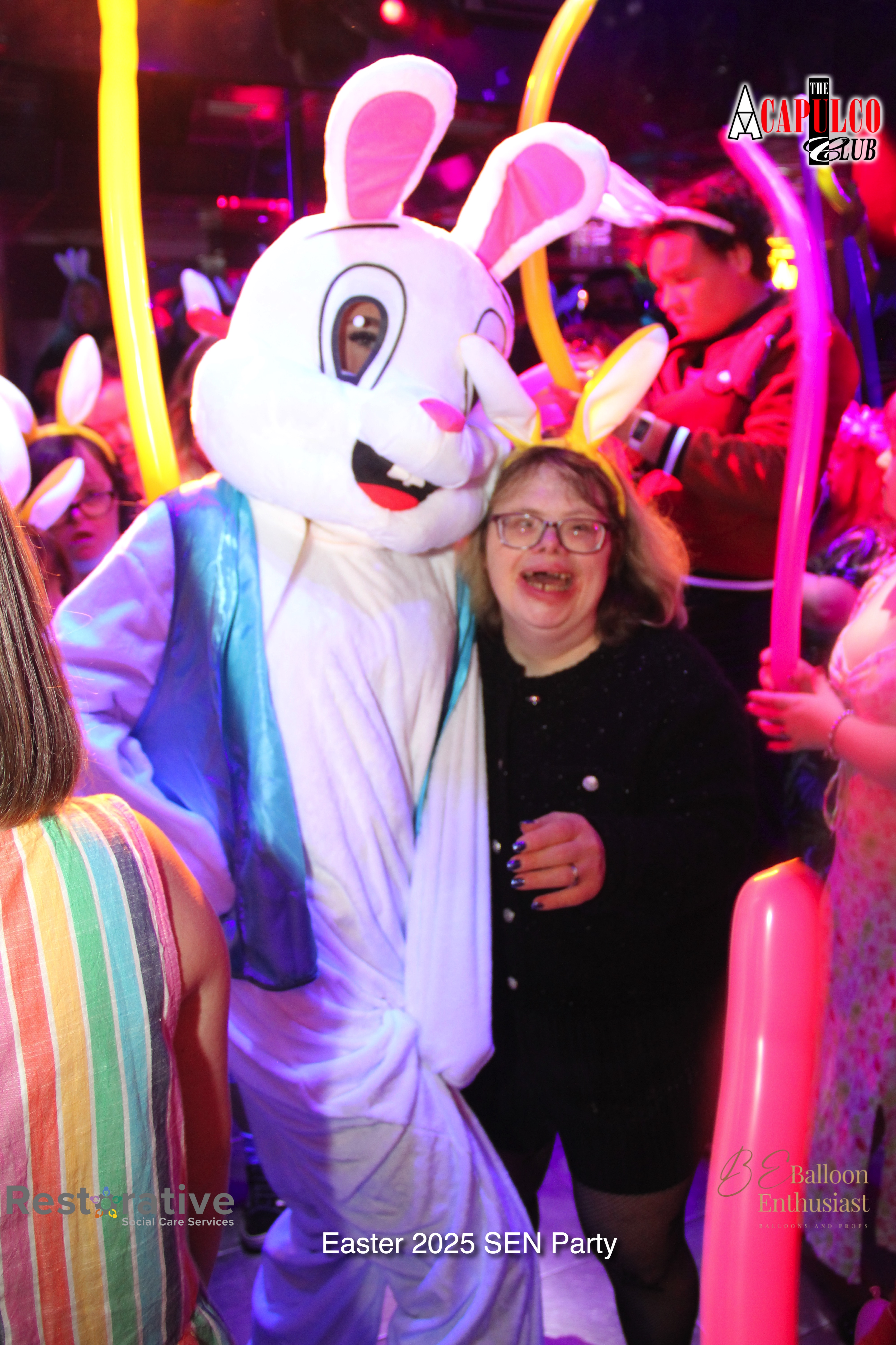 Sen Night Photos at Acapulco Easter / Easter Party